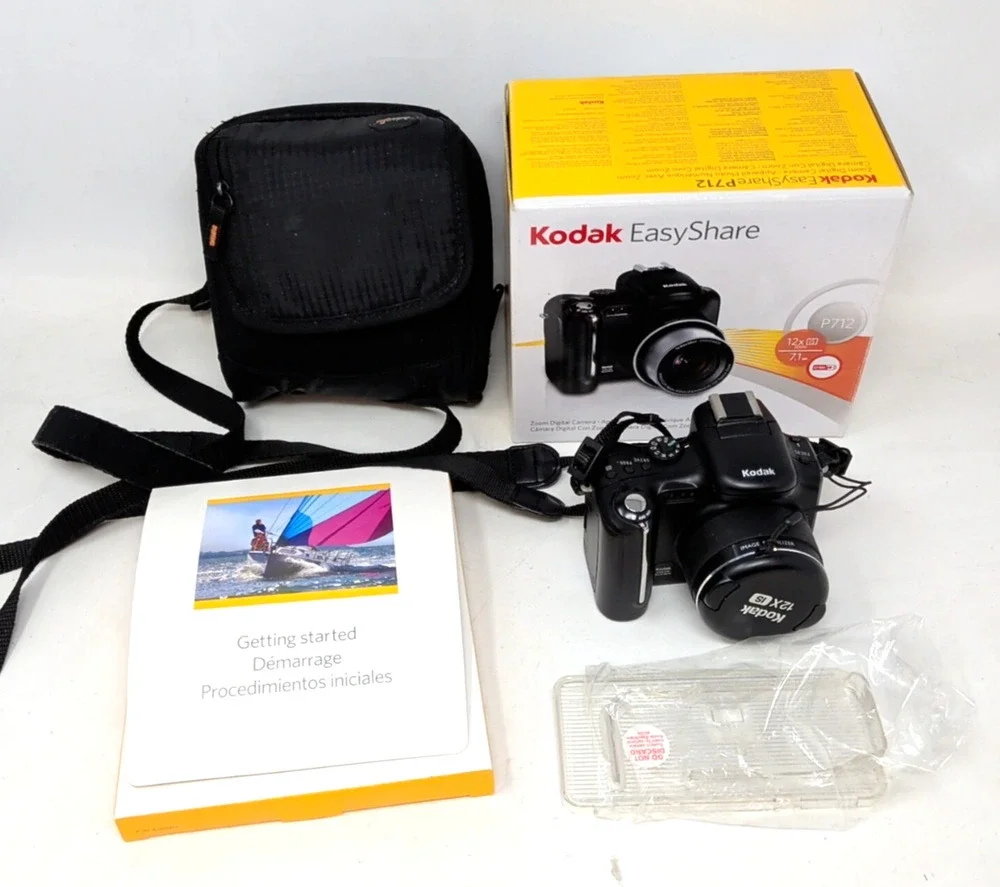 Kodak EasyShare P712 Black 7.1MP Digital Camera Battery & Charger Case Box Works
